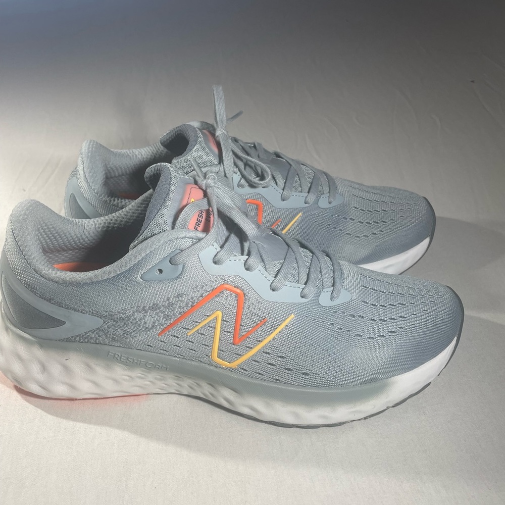 New Balance Fresh Foam Evoz 11 4E Wide EEEE  Worn Once